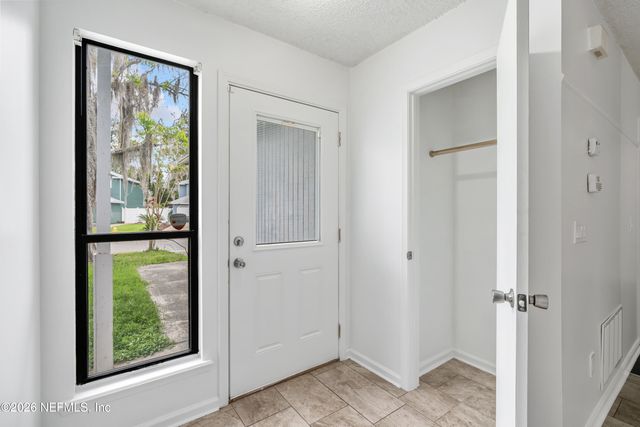 4023 STILLWOOD Drive, Jacksonville, FL 32257