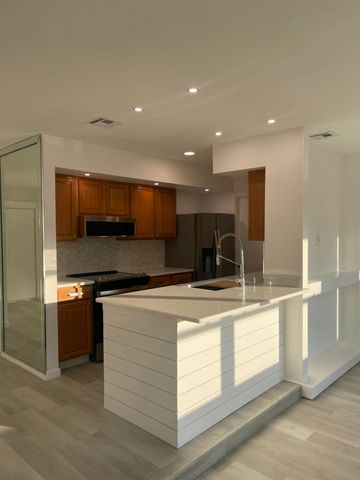 808 SE Degan Drive, Port St. Lucie, Port St Lucie, FL 34983