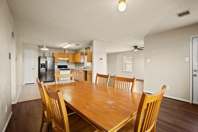 5247 Panay Park Drive, Houston, TX 77048