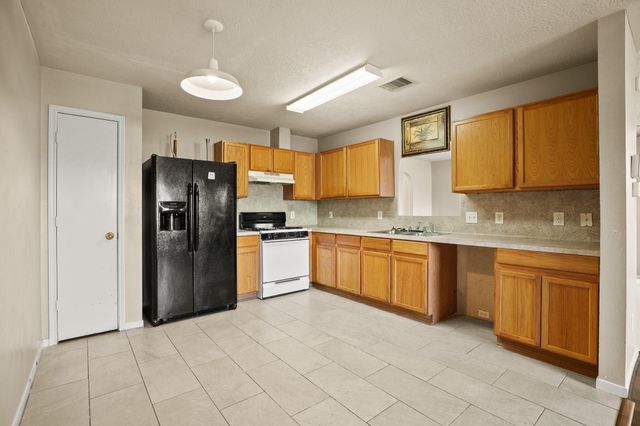 5247 Panay Park Drive, Houston, TX 77048