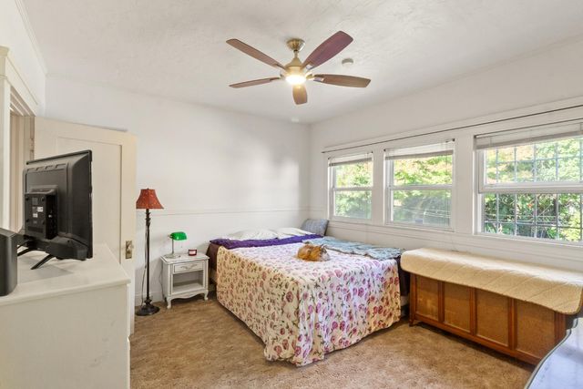 1037 W Magnolia St, Stockton, CA 95203