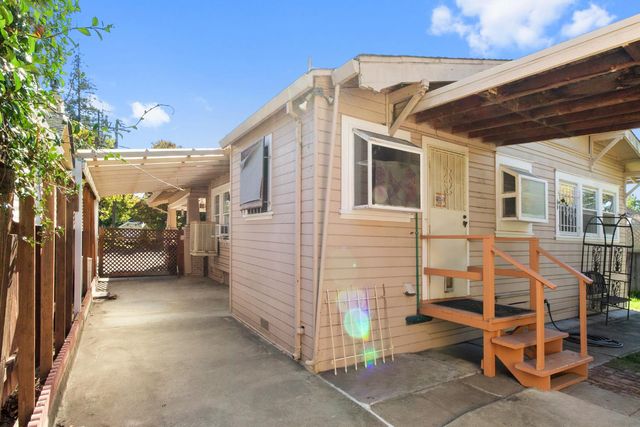 1037 W Magnolia St, Stockton, CA 95203