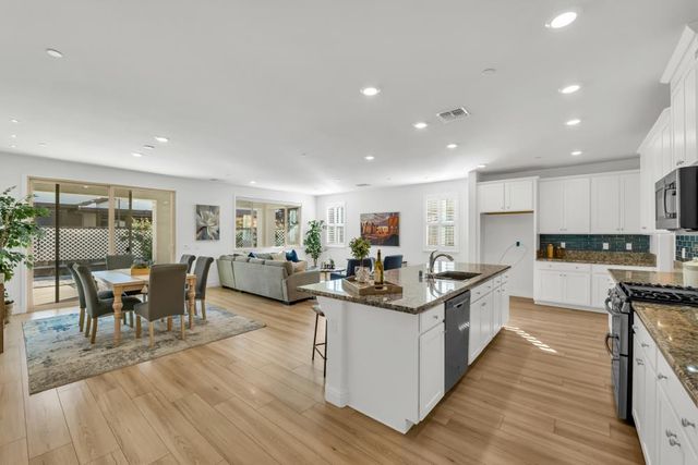 7513 Blue Bell Cir, Sacramento, CA 95829