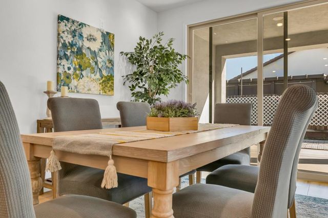 7513 Blue Bell Cir, Sacramento, CA 95829