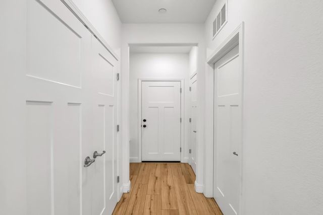 7513 Blue Bell Cir, Sacramento, CA 95829