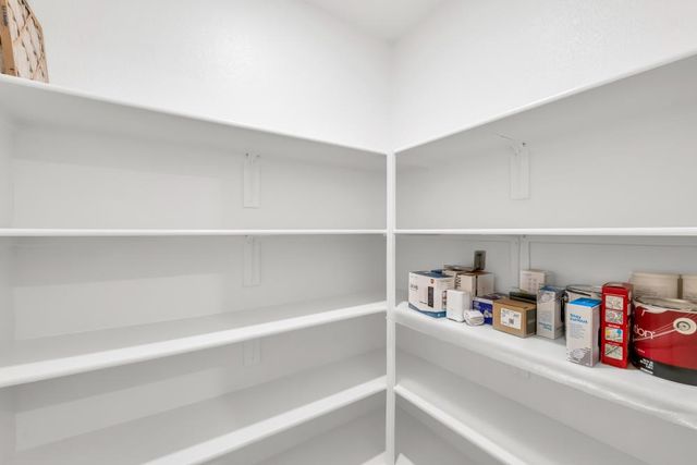 7513 Blue Bell Cir, Sacramento, CA 95829