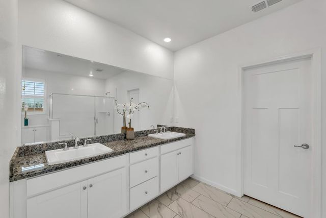 7513 Blue Bell Cir, Sacramento, CA 95829