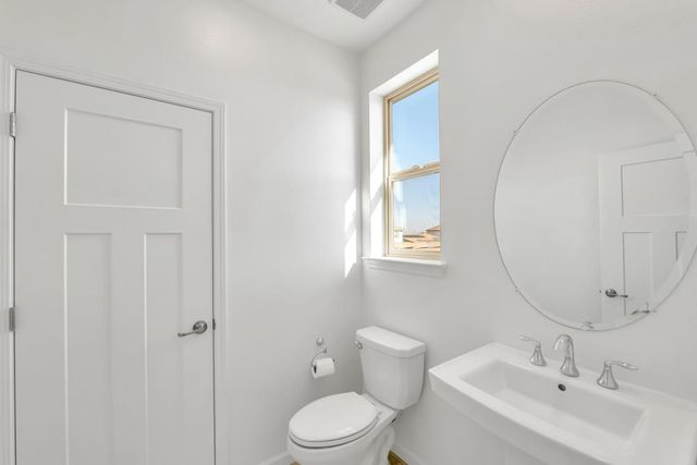 7513 Blue Bell Cir, Sacramento, CA 95829