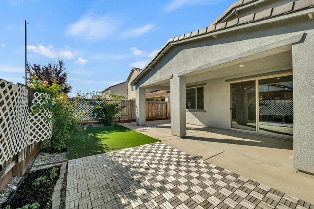 7513 Blue Bell Cir, Sacramento, CA 95829