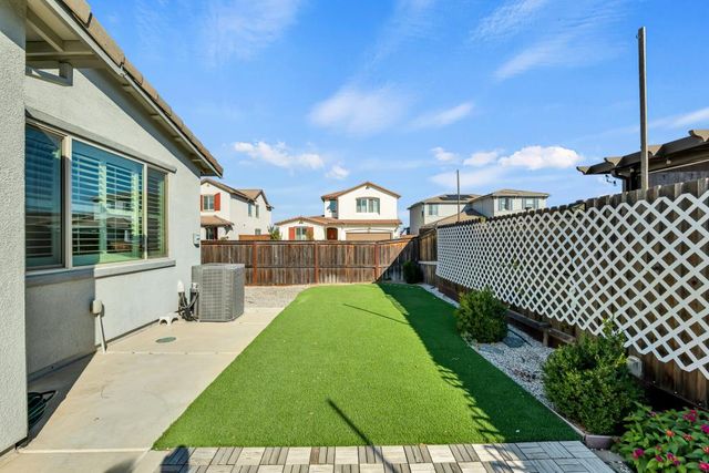 7513 Blue Bell Cir, Sacramento, CA 95829