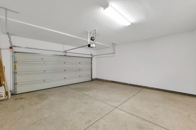 7513 Blue Bell Cir, Sacramento, CA 95829