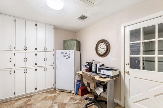 406 Kickapoo Drive, Livingston, TX 77351