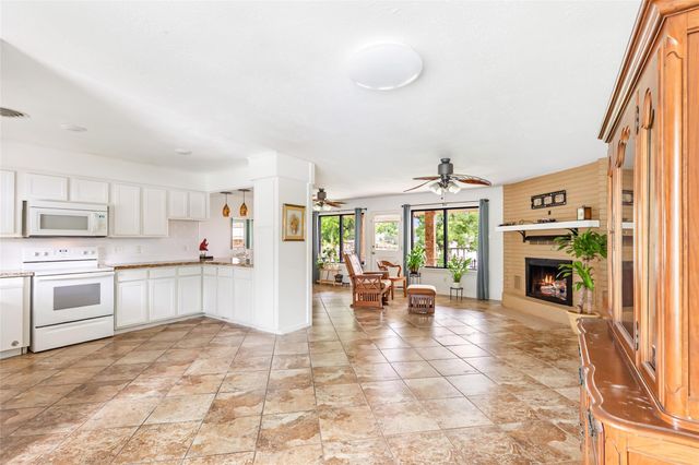 406 Kickapoo Drive, Livingston, TX 77351