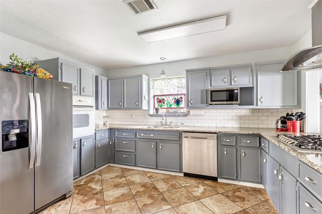 406 Kickapoo Drive, Livingston, TX 77351