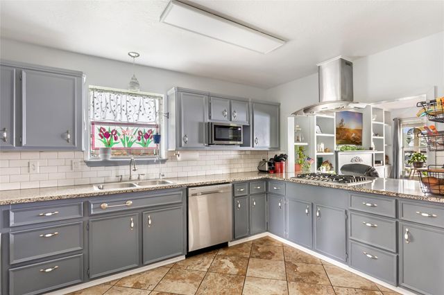 406 Kickapoo Drive, Livingston, TX 77351