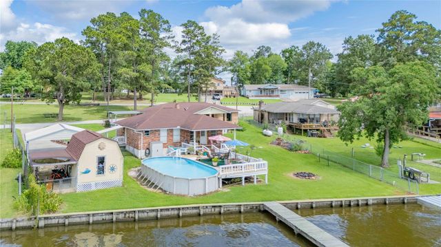 406 Kickapoo Drive, Livingston, TX 77351