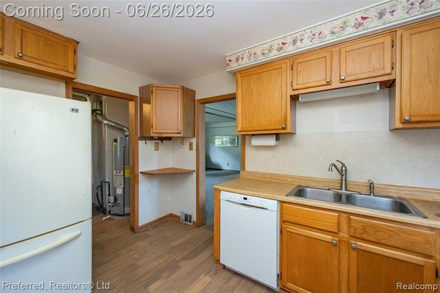 6346 Donaldson Drive, Troy, MI 48085