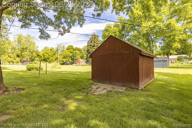 6346 Donaldson Drive, Troy, MI 48085