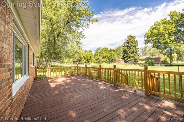 6346 Donaldson Drive, Troy, MI 48085