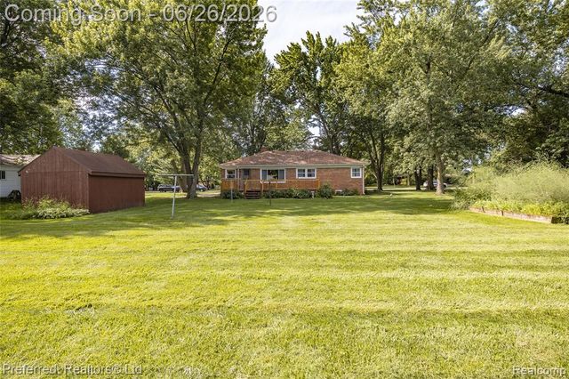 6346 Donaldson Drive, Troy, MI 48085