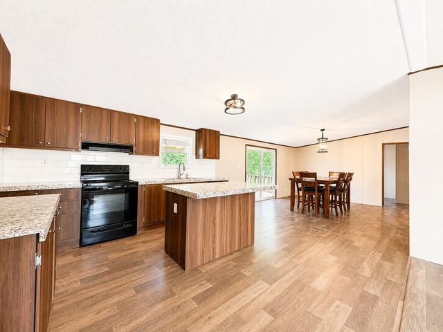 112 Buffalo Gap Drive, Bridgeport, TX 76426
