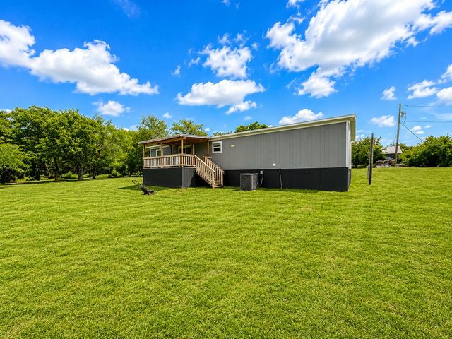 112 Buffalo Gap Drive, Bridgeport, TX 76426