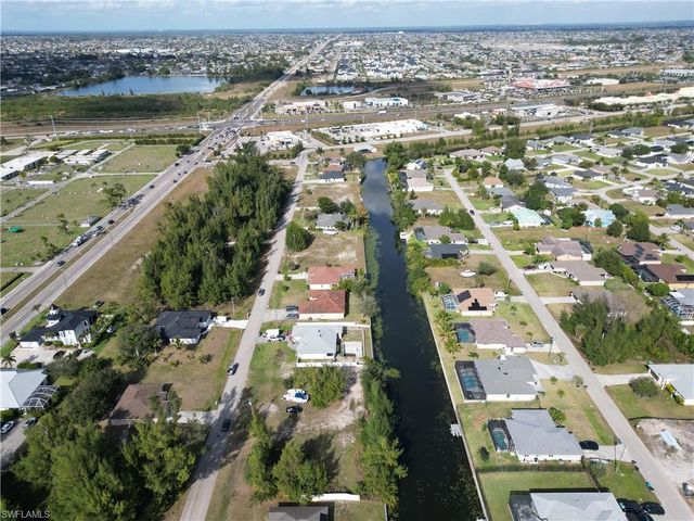 951 SW 15th PL, Cape Coral, FL 33991