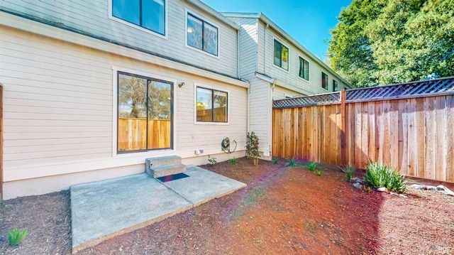 158 N Dutton Ave, Santa Rosa, CA 95401