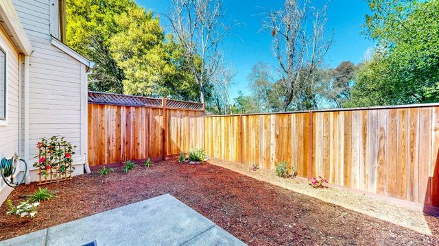 158 N Dutton Ave, Santa Rosa, CA 95401