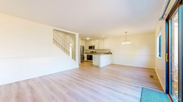 158 N Dutton Ave, Santa Rosa, CA 95401