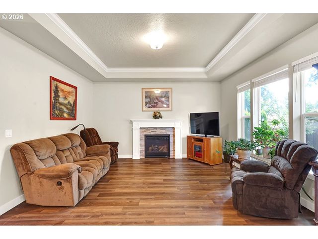 4277 HORACE St, Springfield, OR 97478