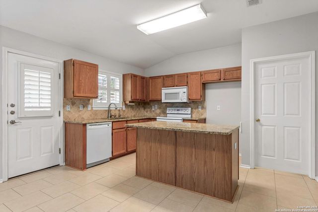 5302 Stormy Dawn, San Antonio, TX 78247