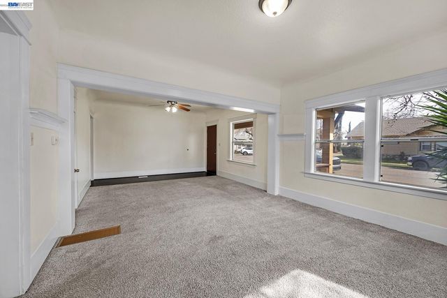 1241 Parker Ave, Tracy, CA 95376