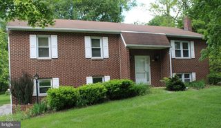 951 CAPE HORN RD, York, PA 17402