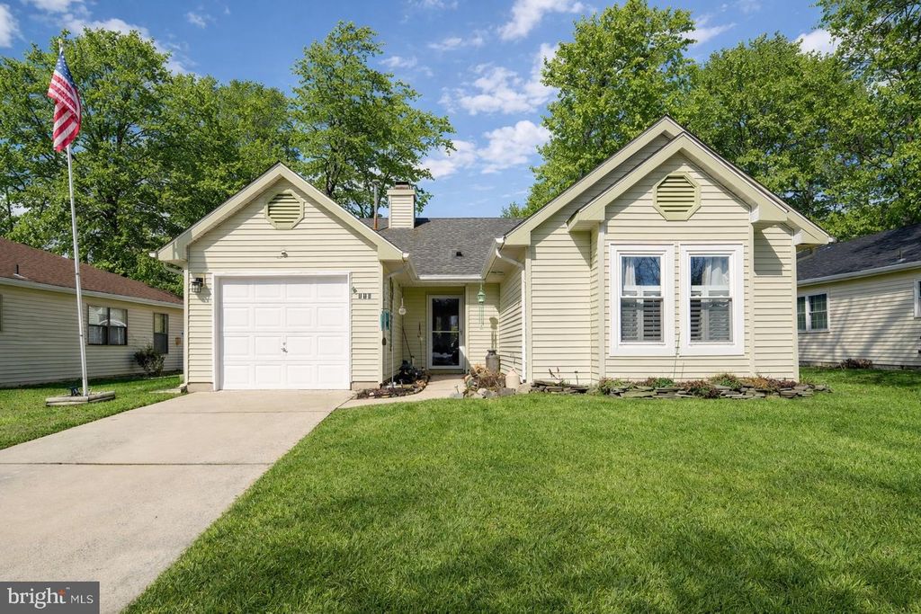 Image 1 of property listing at 116 LANTERN PL, Little Egg Harbor Twp, NJ 08087