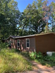 405 Malton Cove Court, Westminster, SC 29693