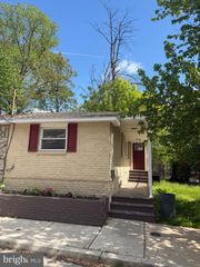 1412 GIBBONS ST, Crum Lynne, PA 19022