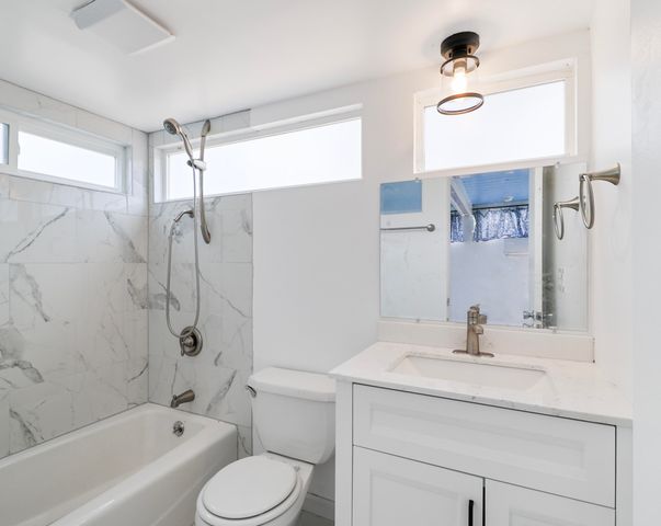 1890 Manchester Drive, Redding, CA 96002