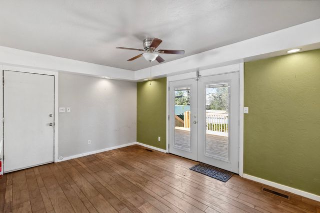 1890 Manchester Drive, Redding, CA 96002