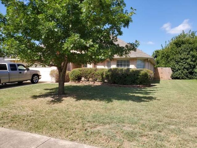 516 Bluebird Lane, Red Oak, TX 75154