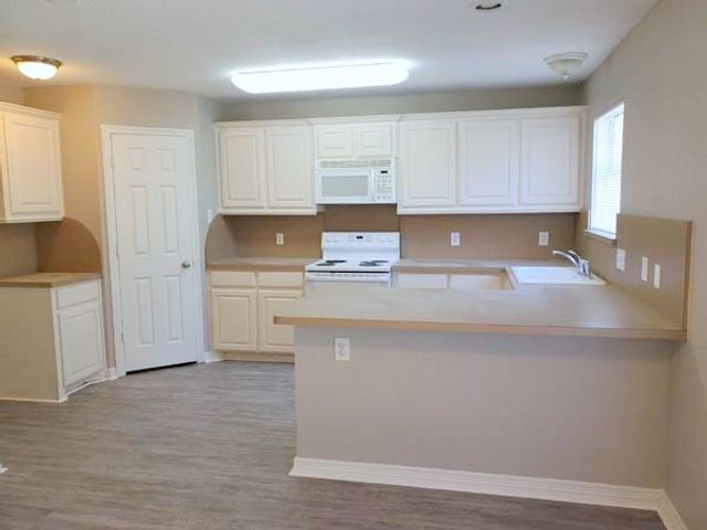 516 Bluebird Lane, Red Oak, TX 75154