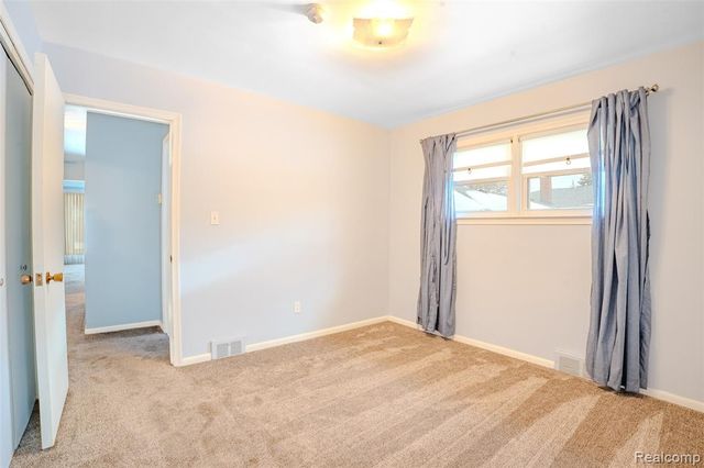 8132 Balfour Avenue, Allen Park, MI 48101