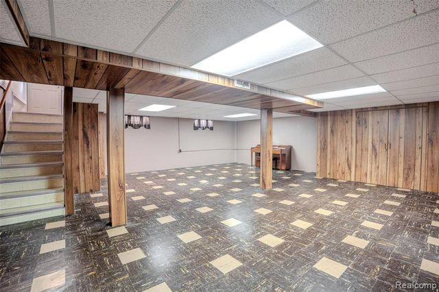 8132 Balfour Avenue, Allen Park, MI 48101