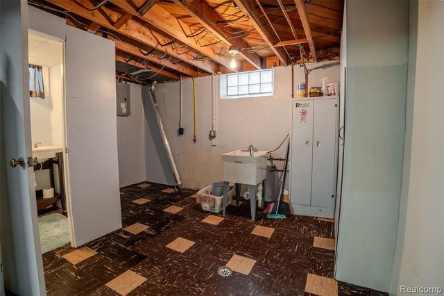 8132 Balfour Avenue, Allen Park, MI 48101