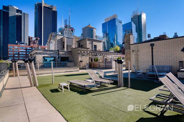 325 W 45th St Apt 1020, New York City, NY 10036