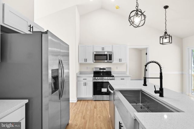 17 LILLY WAY, Colonial Beach, VA 22443