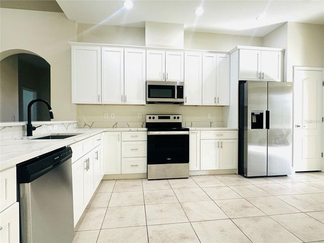 809 LAKE MARIE DRIVE, Dundee, FL 33838