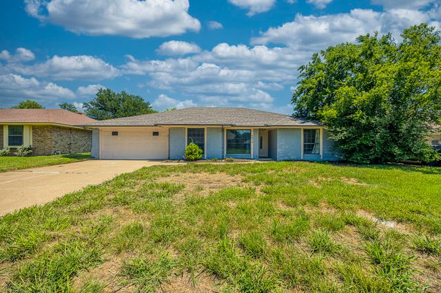 4612 Applewood Road, Fort Worth, TX 76133