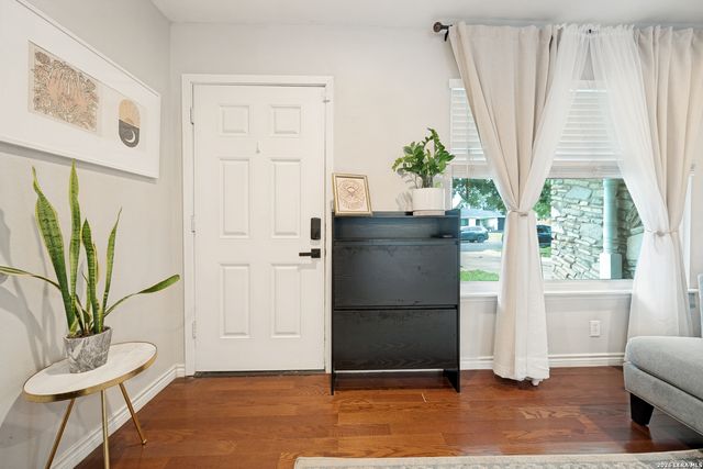 515 Grabo, San Antonio, TX 78216
