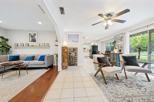 515 Grabo, San Antonio, TX 78216